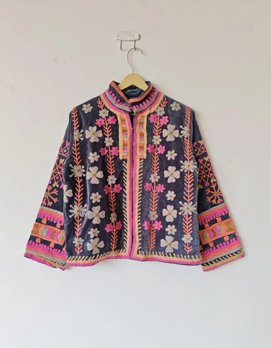 Women's Short Suzani Jacket, Handmade velvet Jacket, Suzani Jacket In velvet Fabric, Floral Embroidery Jacket, indianpatchworks